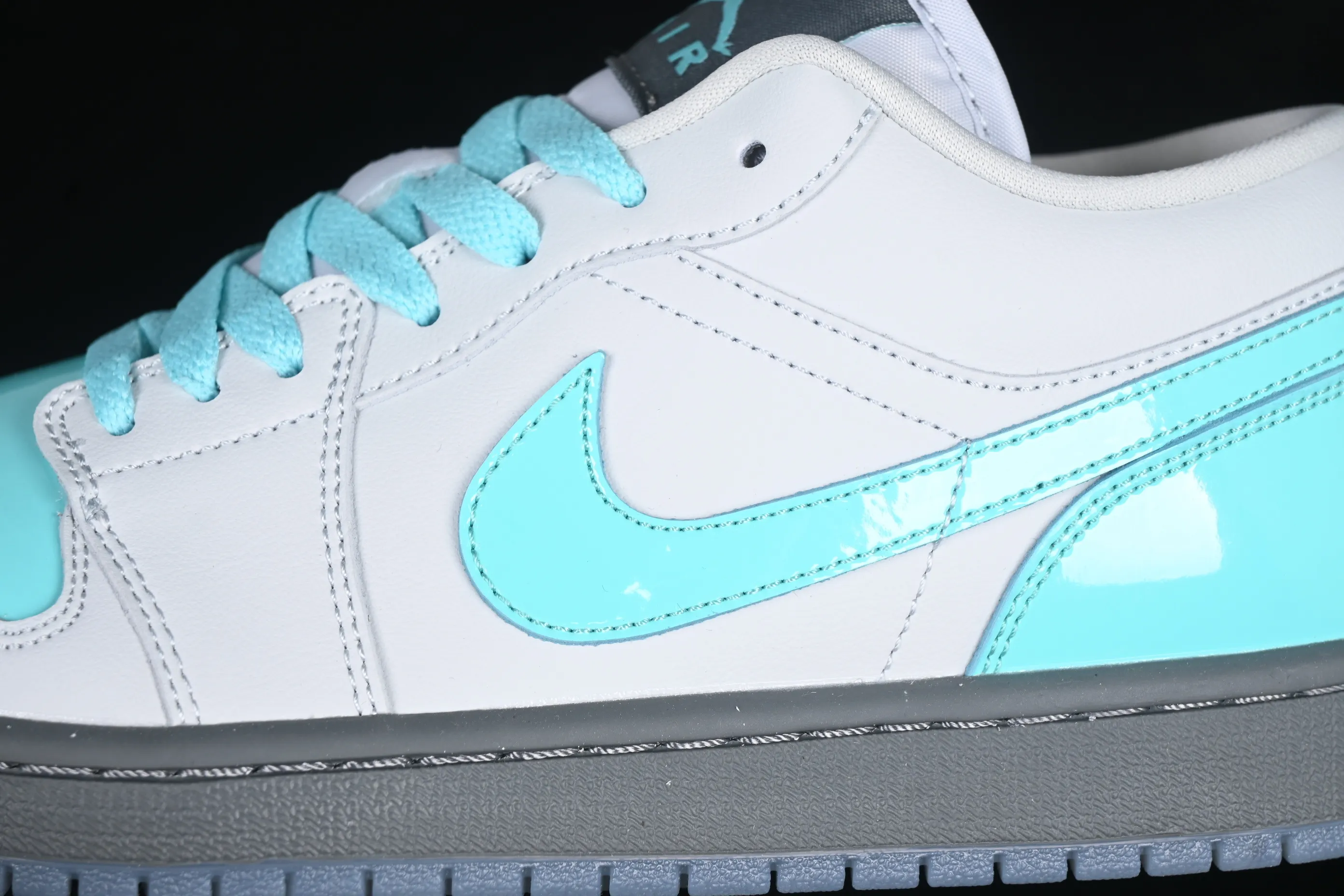 All categories Air Jordan Jordan series basketball shoes Air Jordan 1 Low Air Jordan 1 Low AJ1 Joe 1 patent leather gray green low-top cultural casual sneakers HQ3599-025